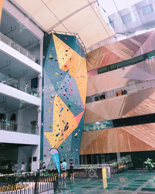 号外！白百合光临由我公司承建Ribbon climbing攀岩场馆体验游玩(图4)